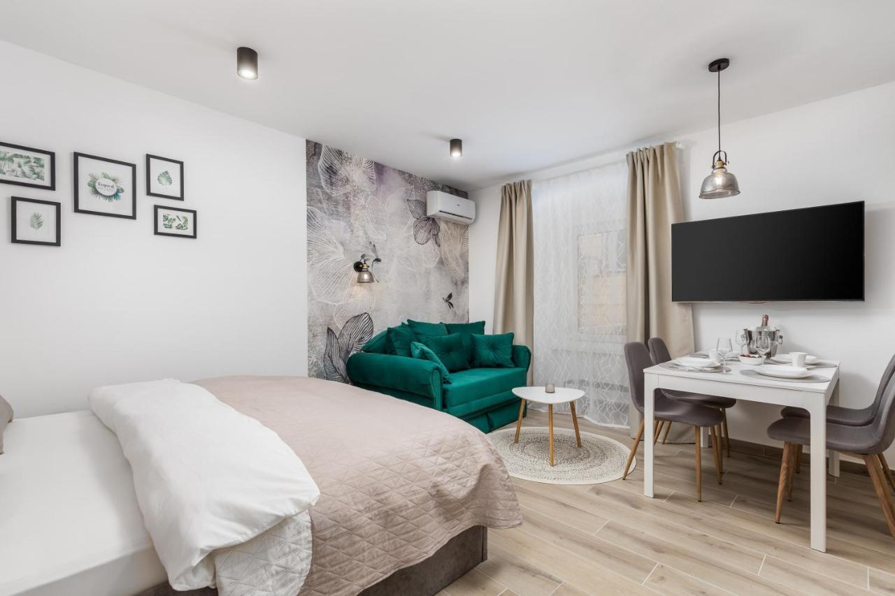 רייקה Srnec Apartments - Korzo מראה חיצוני תמונה