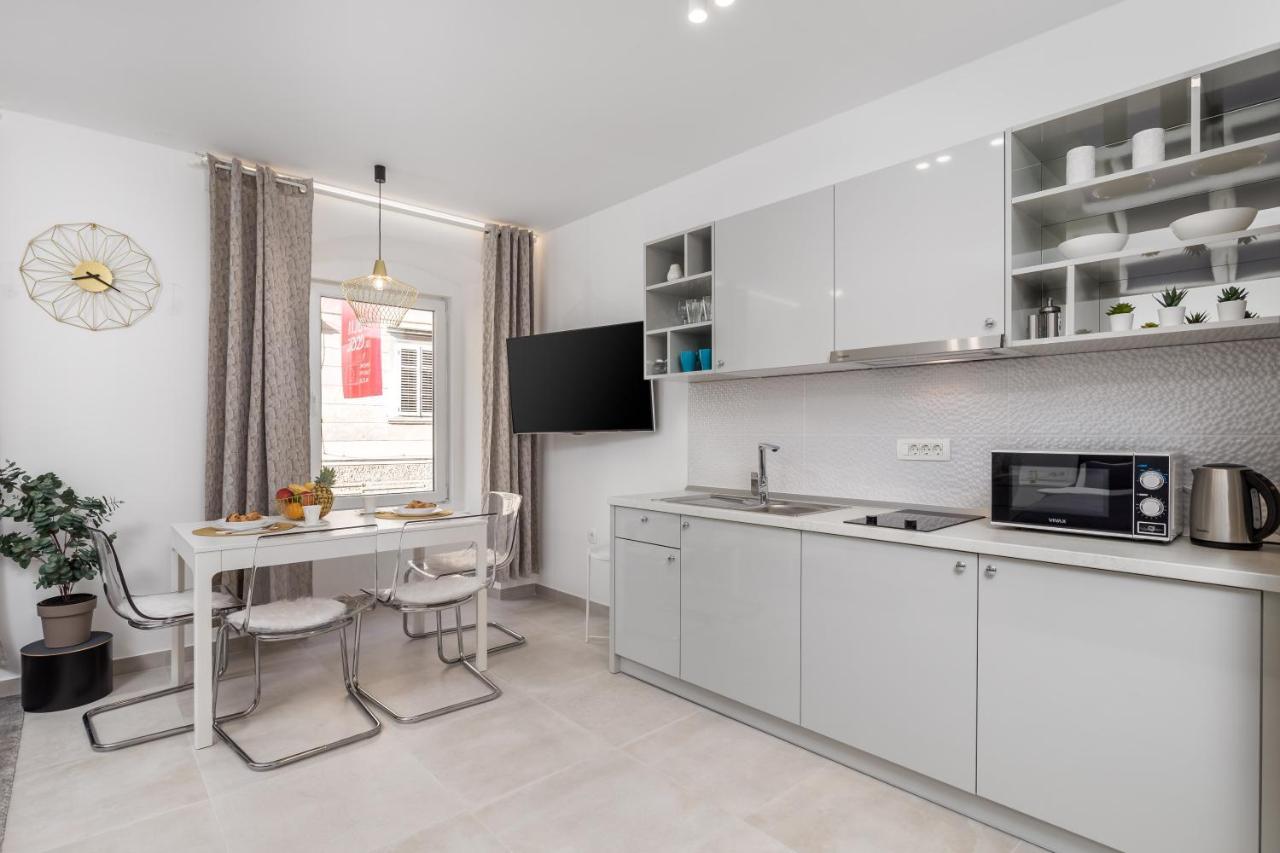 רייקה Srnec Apartments - Korzo מראה חיצוני תמונה