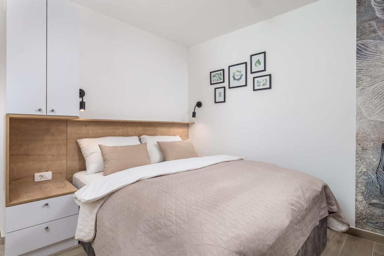 רייקה Srnec Apartments - Korzo מראה חיצוני תמונה
