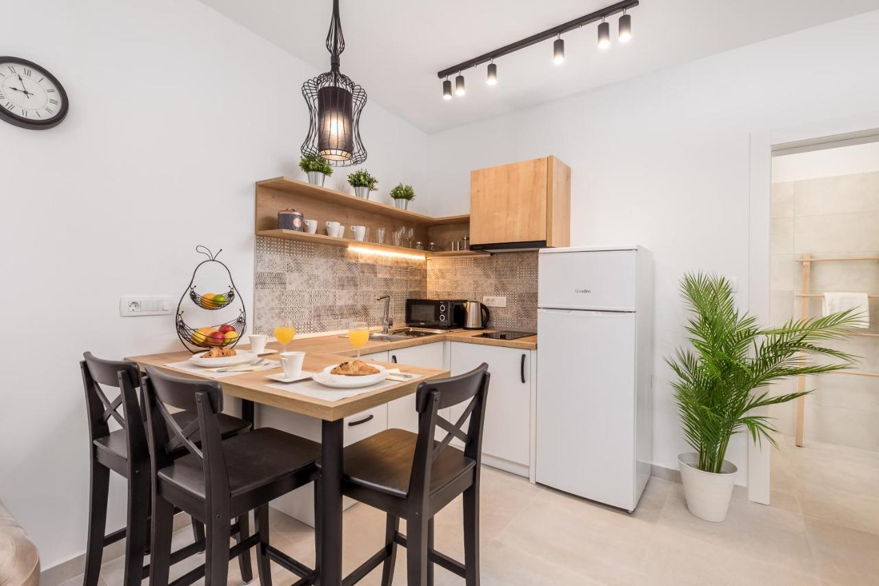 רייקה Srnec Apartments - Korzo מראה חיצוני תמונה